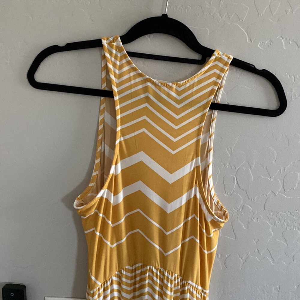 ENTRO Sleeveless Chevron Pattern Maxi Dress Size Small - Picture 8 of 11